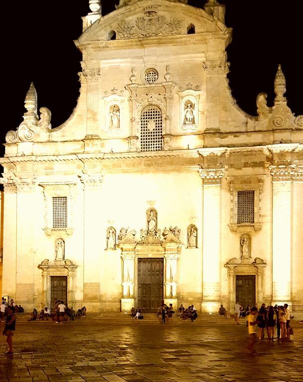 Nel Centro Storico Galatina Exterior foto